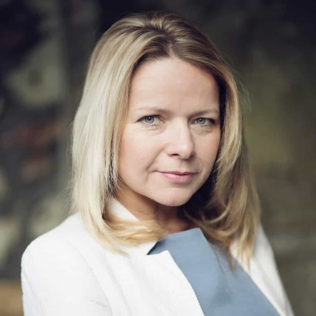 Post Lessons from The Recovery Summit: A great moderator is an absolute must on Speakers Associates Susannah Streeter Speaker