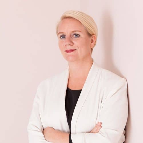 Post Lessons from The Recovery Summit: A great moderator is an absolute must on Speakers Associates Julia Streets Speaker