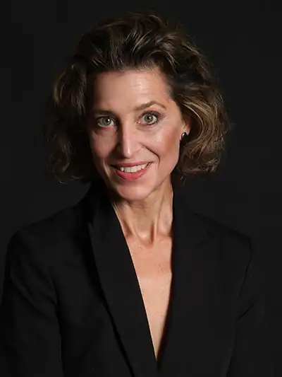 Fiona Passantino, creator of the AI Integration Roadmap and author of AI-Powered Professional - AI keynote speaker