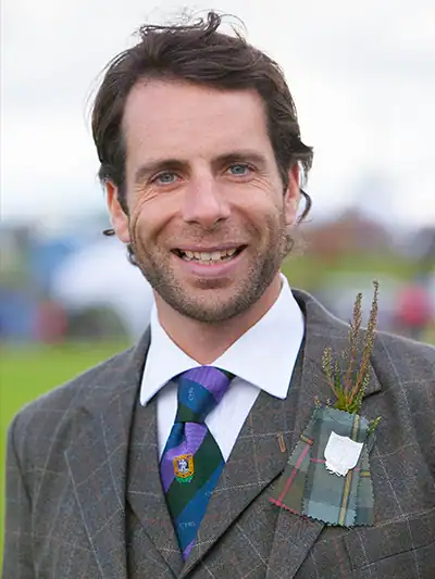 Post Who Helps Exec Teams Perform Under Sustained Pressure? on Speakers Associates Mark Beaumont BEM, Guinness World Record holder for the fastest cycle circumnavigation and Operating Partner at Envoy Group - self-leadership speaker